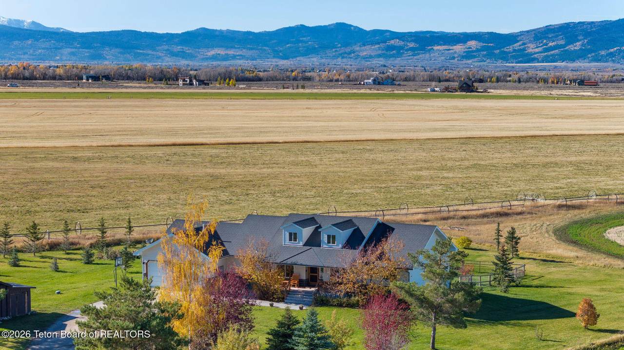 https://bt-photos.global.ssl.fastly.net/teton/1280_boomver_1_26-666-2.jpg