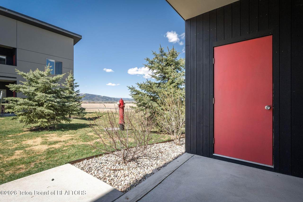 https://bt-photos.global.ssl.fastly.net/teton/1280_boomver_1_26-707-2.jpg