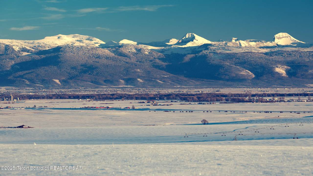 https://bt-photos.global.ssl.fastly.net/teton/1280_boomver_1_26-740-2.jpg