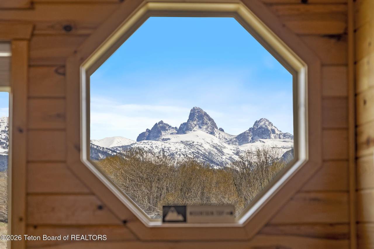 https://bt-photos.global.ssl.fastly.net/teton/1280_boomver_1_26-747-2.jpg