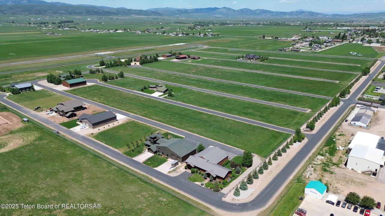https://bt-photos.global.ssl.fastly.net/teton/1280_boomver_1_26-777-2.jpg