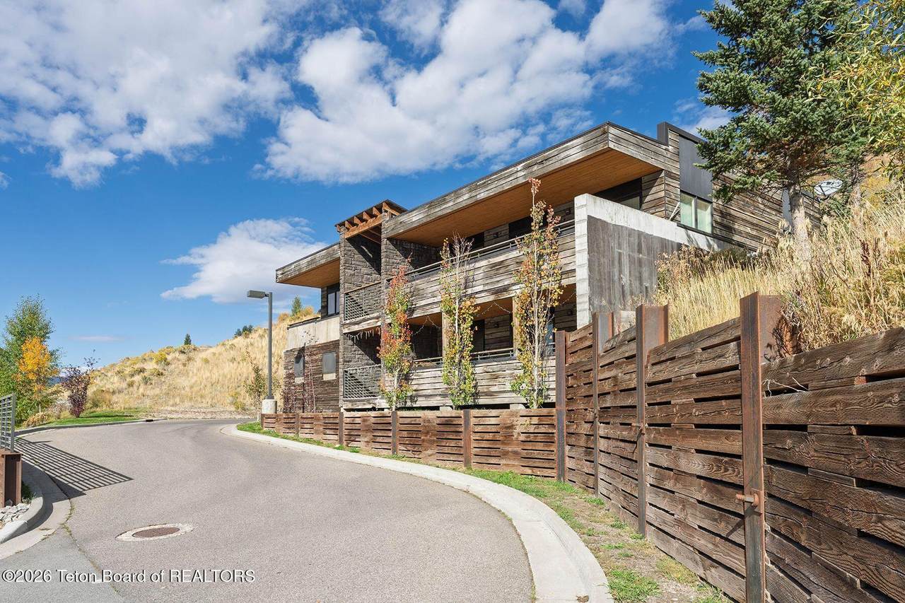https://bt-photos.global.ssl.fastly.net/teton/1280_boomver_1_26-788-2.jpg
