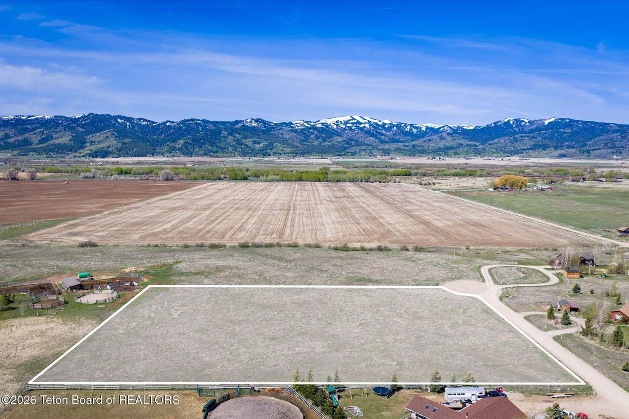 https://bt-photos.global.ssl.fastly.net/teton/1280_boomver_1_26-804-2.jpg