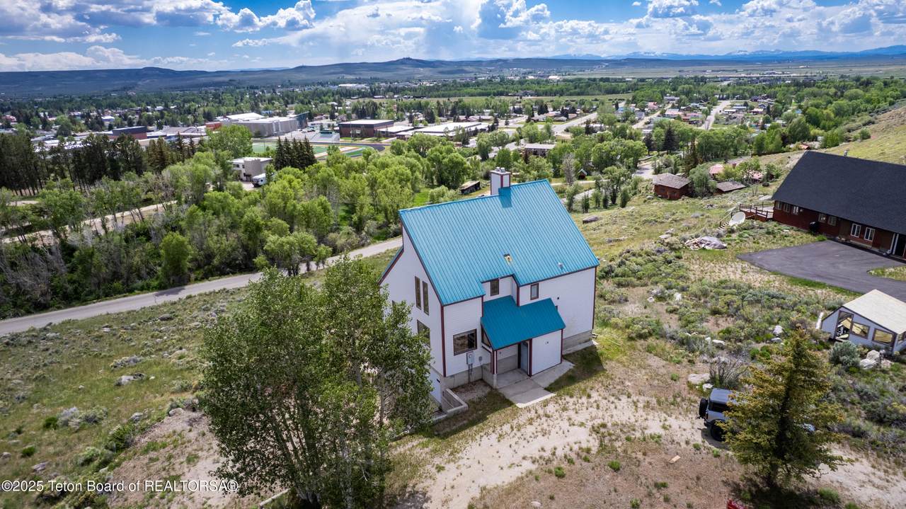 https://bt-photos.global.ssl.fastly.net/teton/1280_boomver_1_26-806-2.jpg