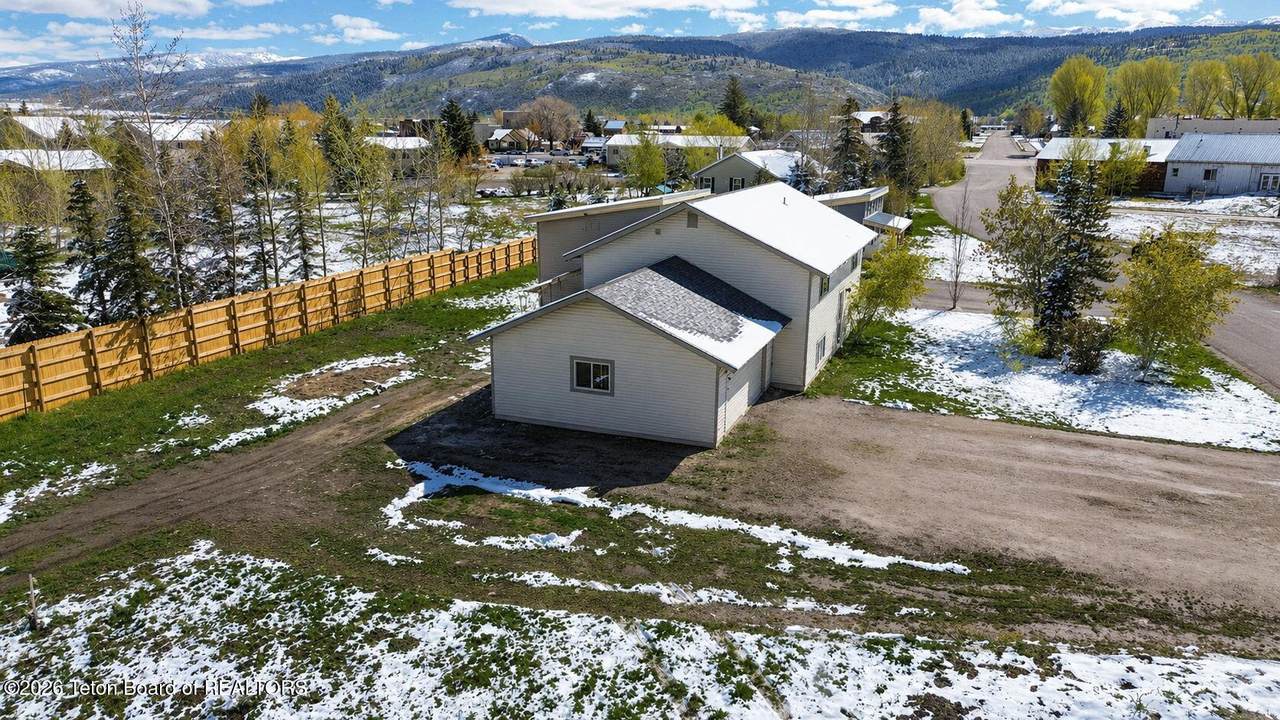 https://bt-photos.global.ssl.fastly.net/teton/1280_boomver_1_26-826-2.jpg