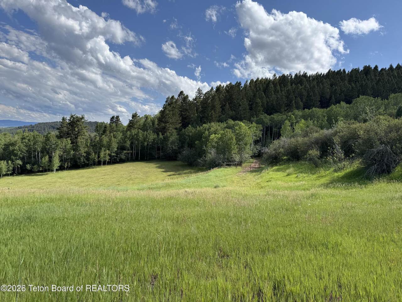 https://bt-photos.global.ssl.fastly.net/teton/1280_boomver_1_26-841-2.jpg