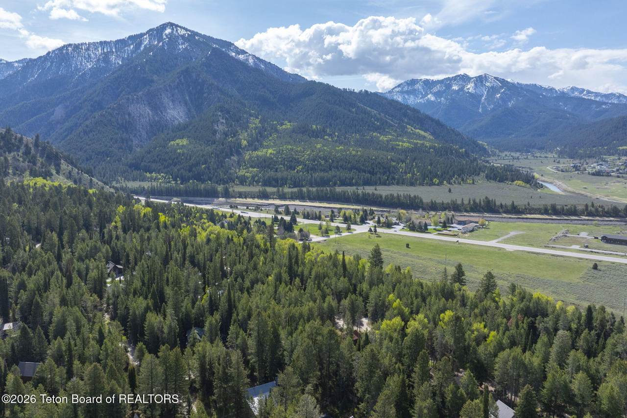 https://bt-photos.global.ssl.fastly.net/teton/1280_boomver_1_26-842-2.jpg