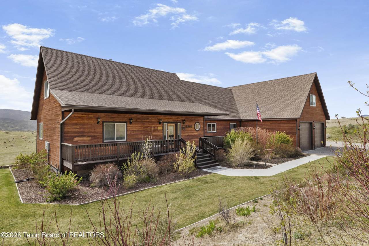 https://bt-photos.global.ssl.fastly.net/teton/1280_boomver_1_26-866-2.jpg