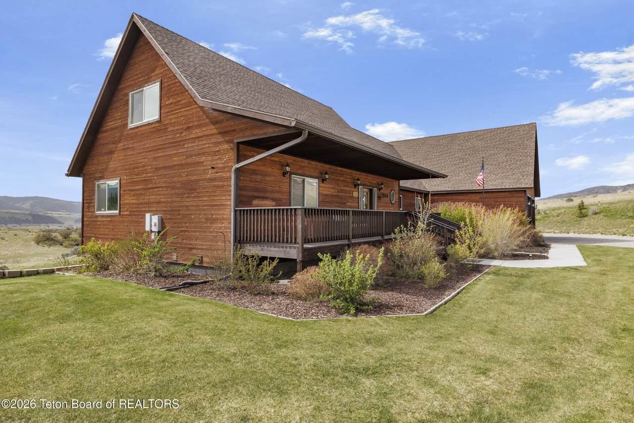 https://bt-photos.global.ssl.fastly.net/teton/1280_boomver_1_26-866-2.jpg