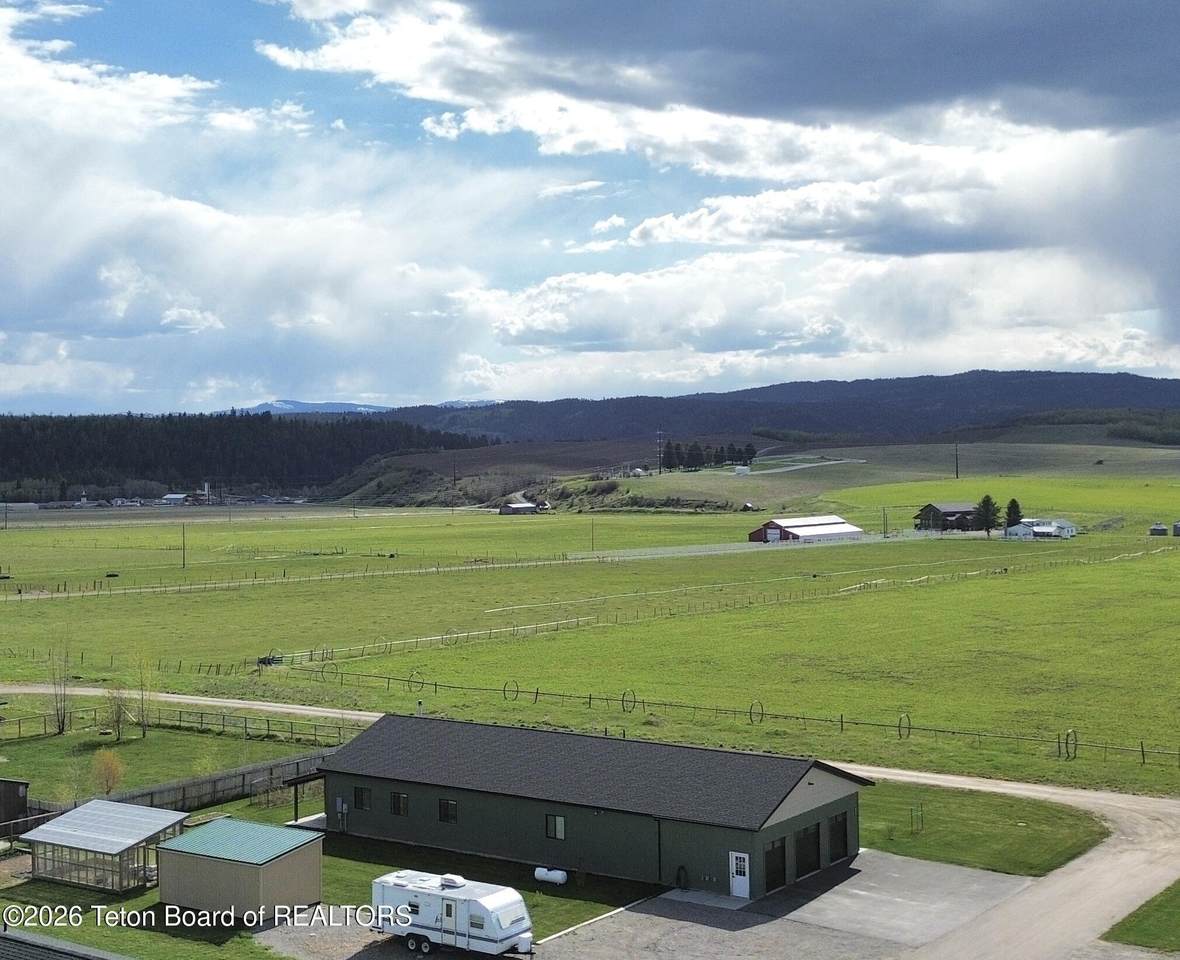 https://bt-photos.global.ssl.fastly.net/teton/1280_boomver_1_26-906-2.jpg