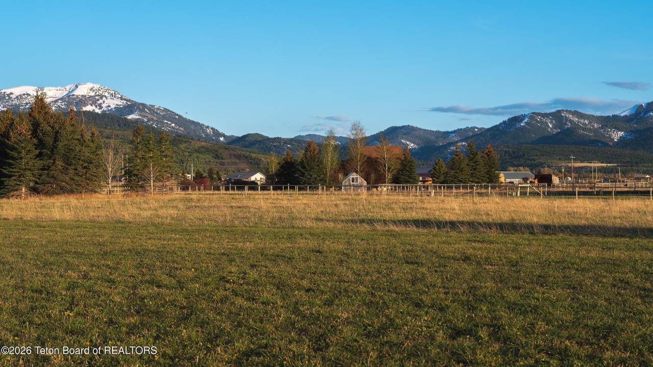 https://bt-photos.global.ssl.fastly.net/teton/1280_boomver_1_26-907-2.jpg