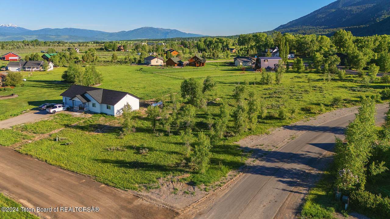 https://bt-photos.global.ssl.fastly.net/teton/1280_boomver_1_26-916-2.jpg