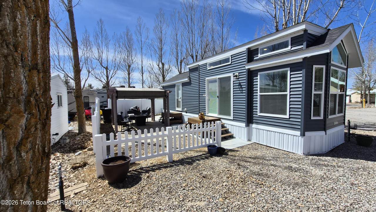 38 Muleshoe Road - Photo 1