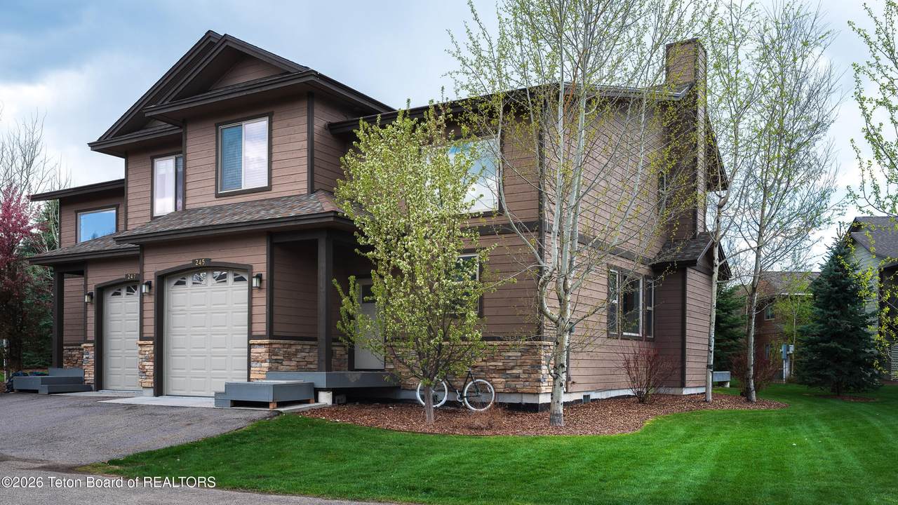 245 Abby Loop - Photo 1