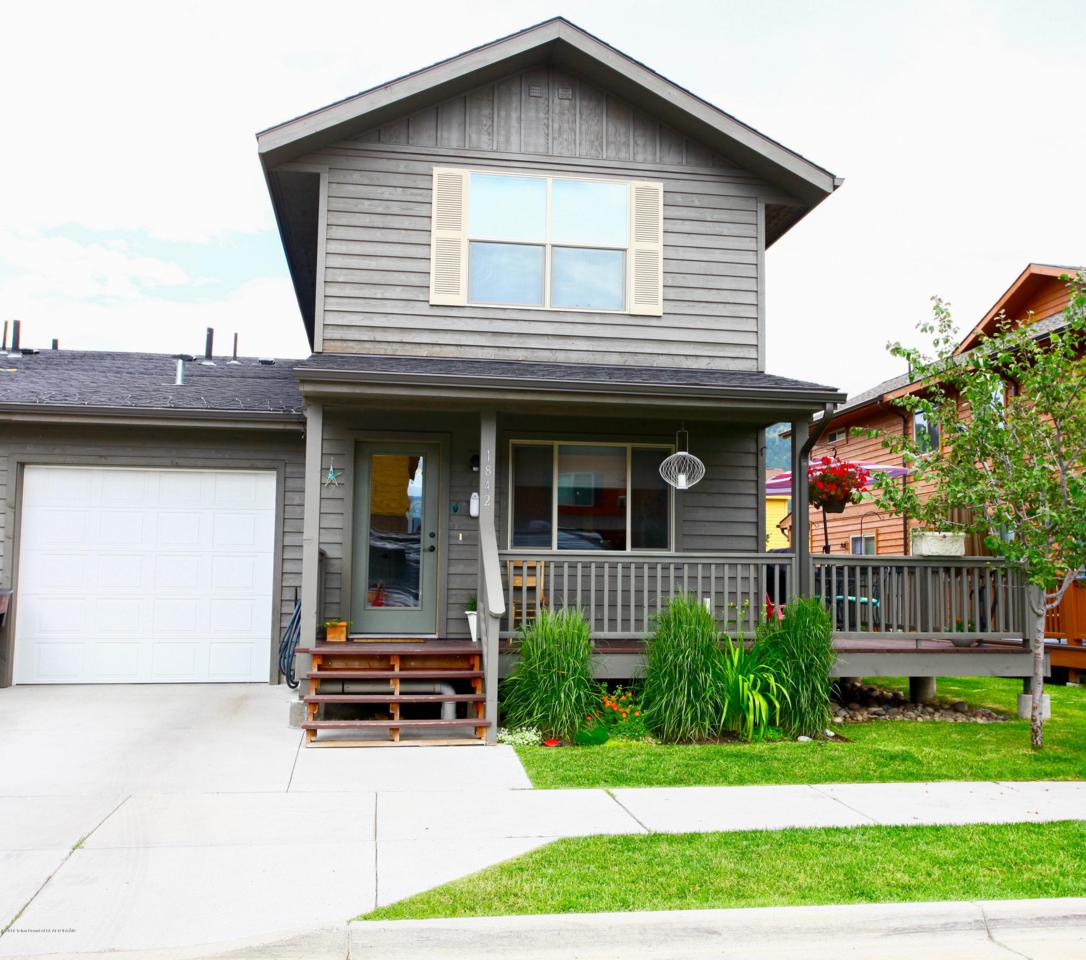 1842 Josephine Loop - Photo 1