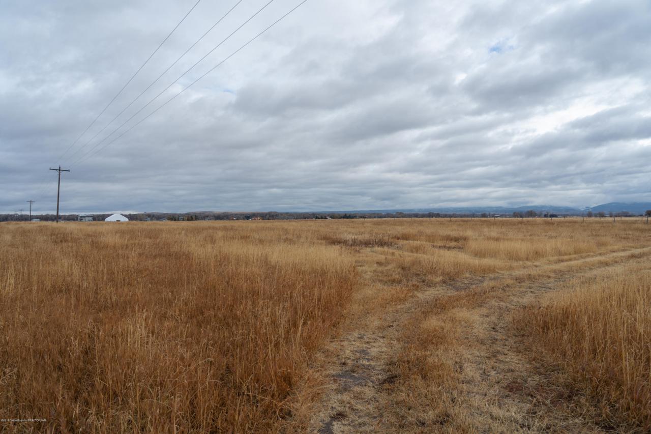3498 4000 N - Photo 1