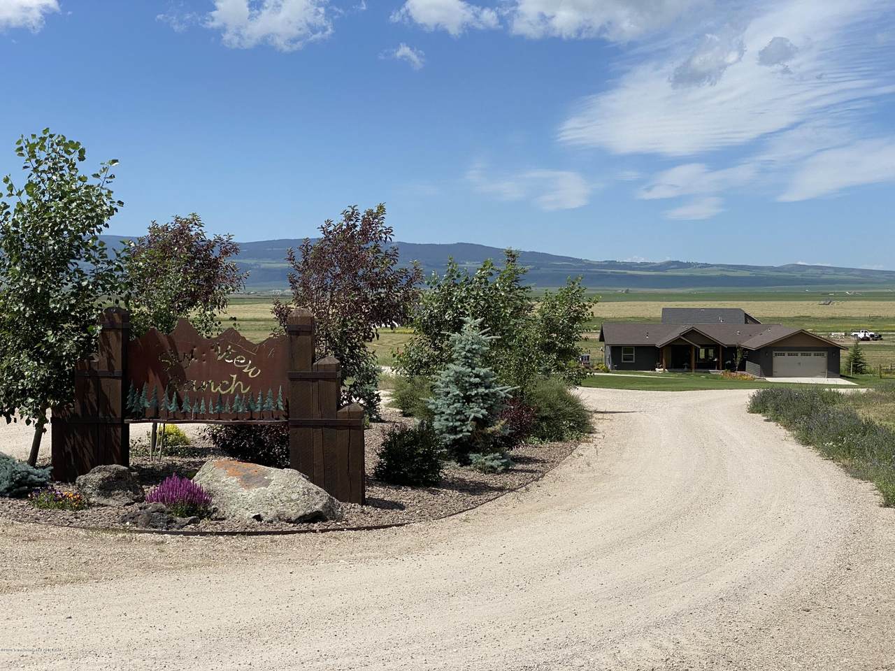 3765 Sky View Dr - Photo 1
