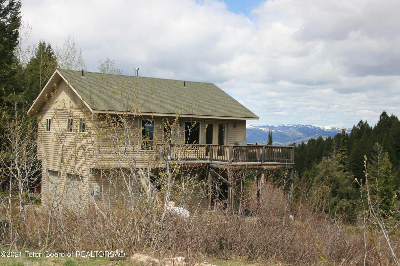 141 Redwood Cir - Photo 1