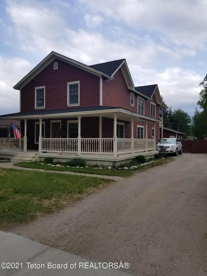 367 Tyler St - Photo 1