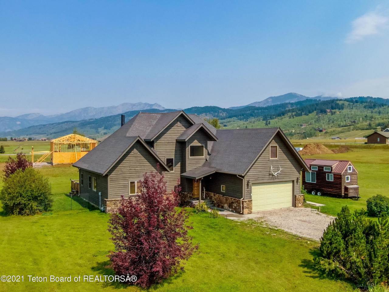 92 Ashley Drive - Photo 1