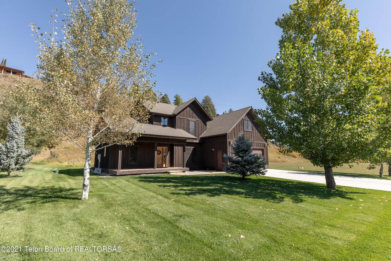 34 Meadow Ridge Rd - Photo 1
