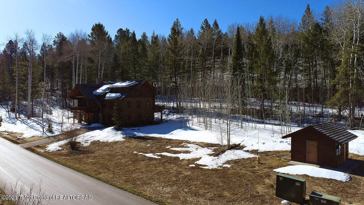 5 Blackfoot Trail - Photo 1