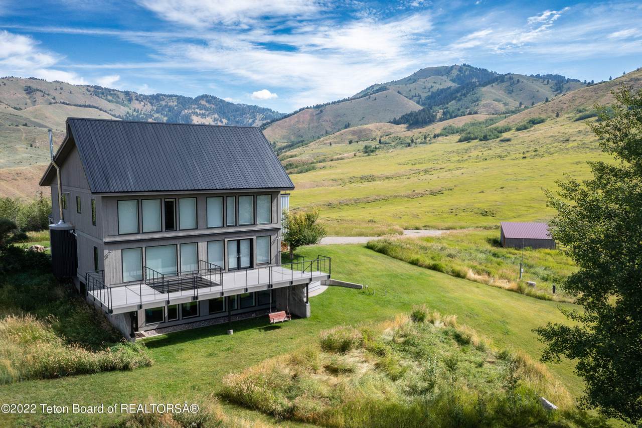 7955 Eagle Ranch Rd - Photo 1