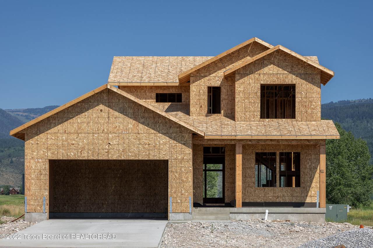 126 Swallowtail Dr - Photo 1
