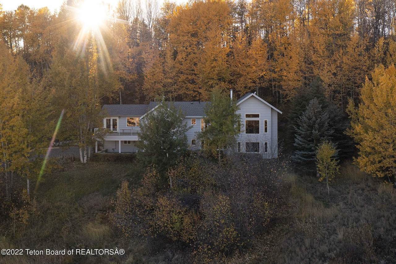 655 Meadowlark Rd - Photo 1