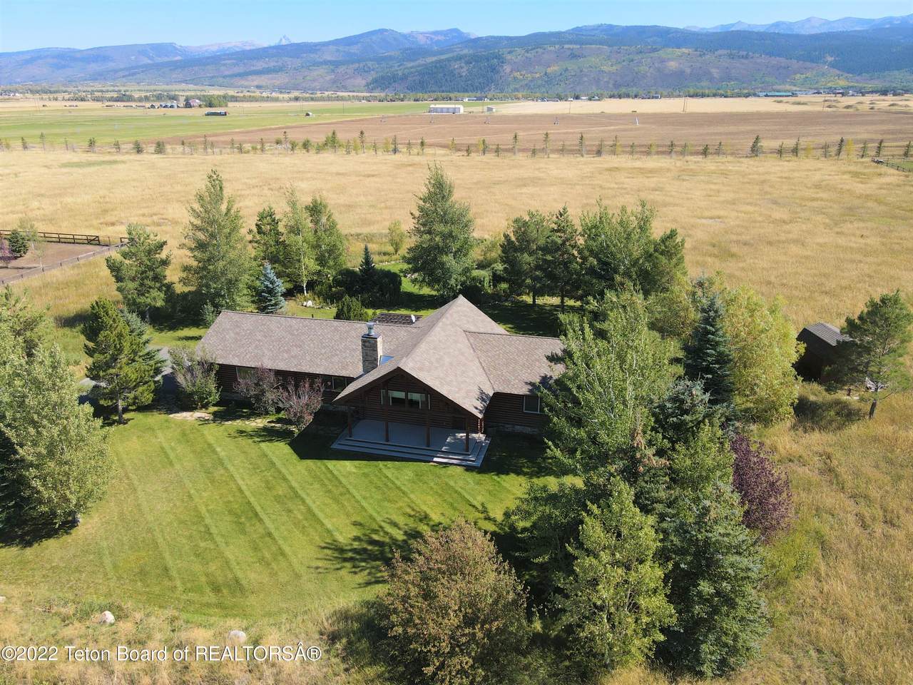 7383 Lakeside Rd - Photo 1
