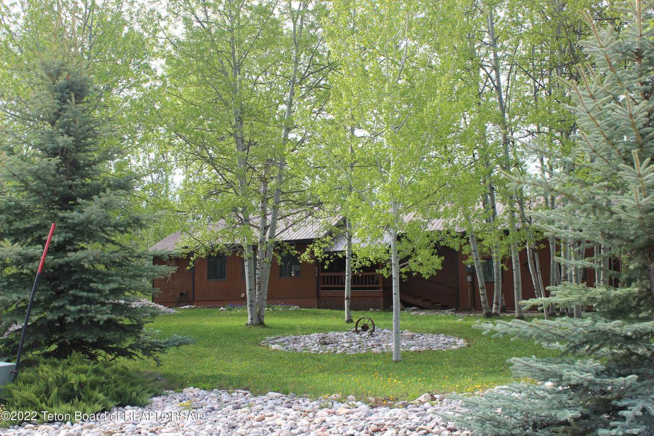 236 Sugar Loaf Dr - Photo 1