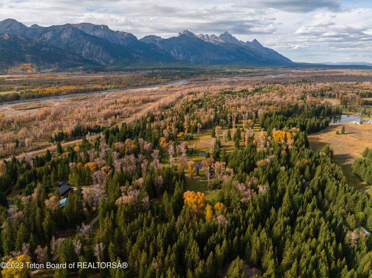 https://bt-photos.global.ssl.fastly.net/teton/1280_boomver_2_23-2313-2.jpg