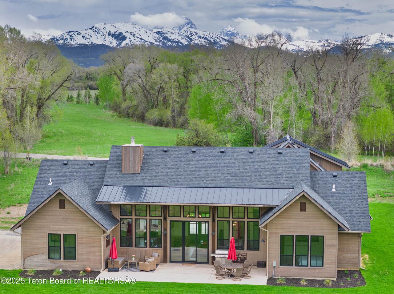 https://bt-photos.global.ssl.fastly.net/teton/1280_boomver_4_25-1063-2.jpg