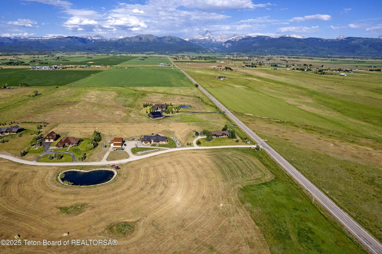 https://bt-photos.global.ssl.fastly.net/teton/1280_boomver_2_25-1070-2.jpg