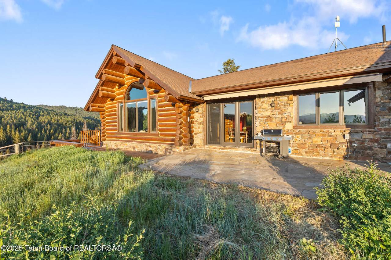 https://bt-photos.global.ssl.fastly.net/teton/1280_boomver_2_25-1480-2.jpg