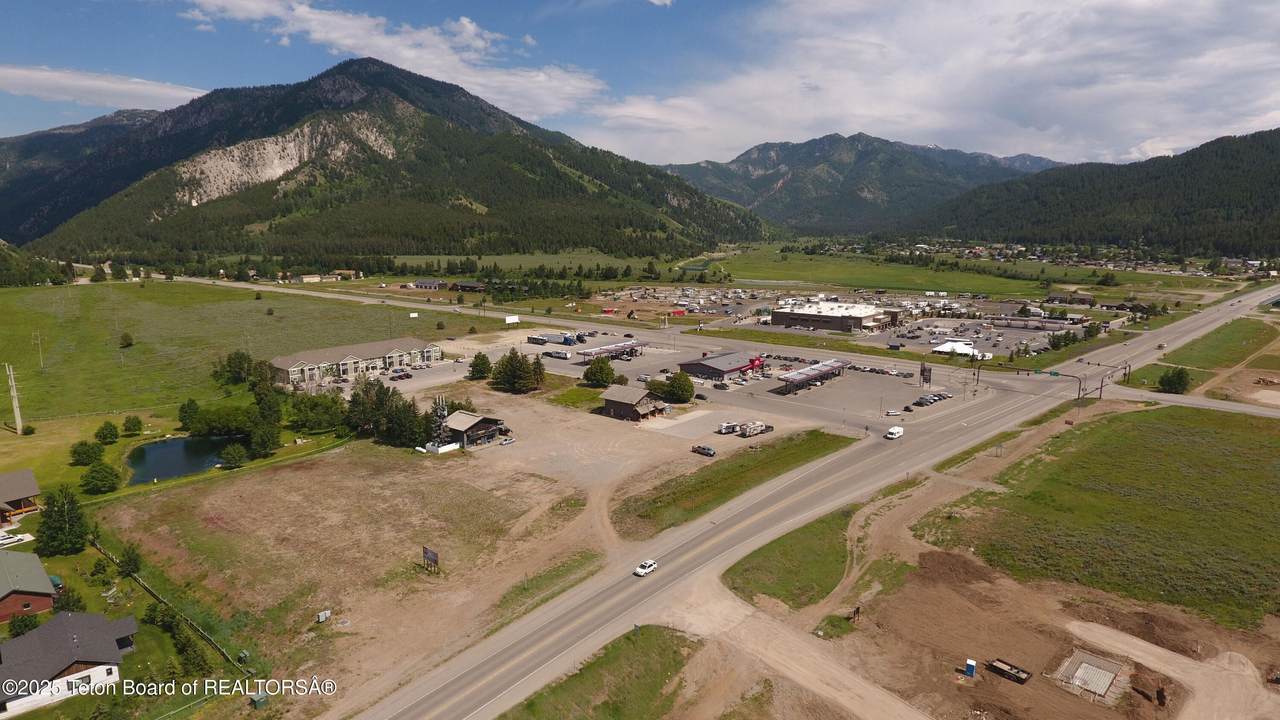 50 W Ushwy 26 - Photo 1