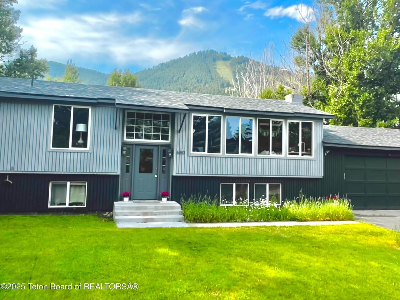 680 Hall Street - Photo 1