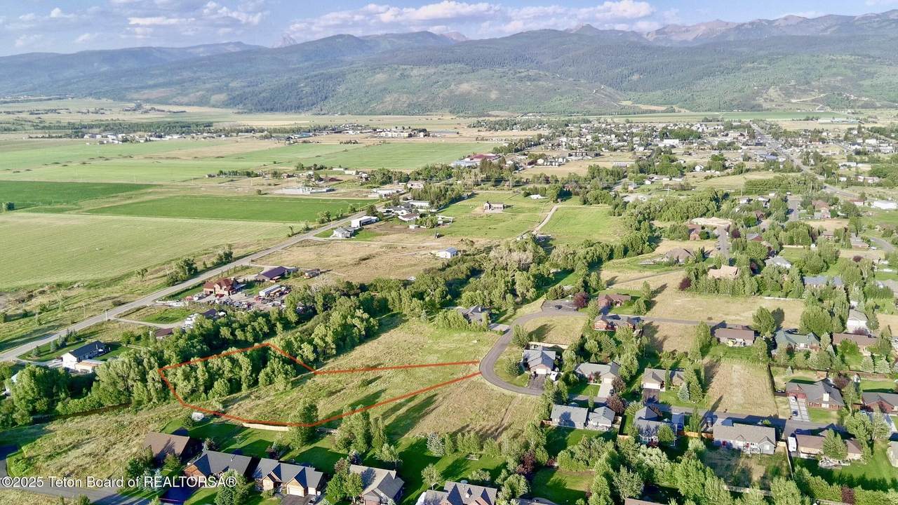 https://bt-photos.global.ssl.fastly.net/teton/1280_boomver_1_25-1910-2.jpg