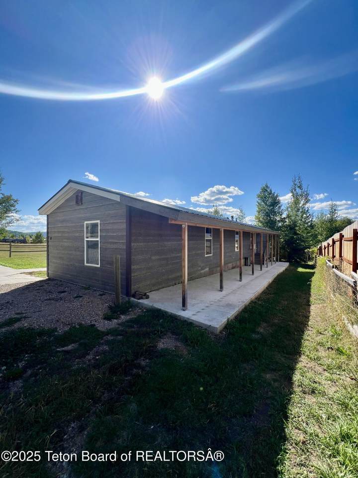 15 Foothill - Photo 1