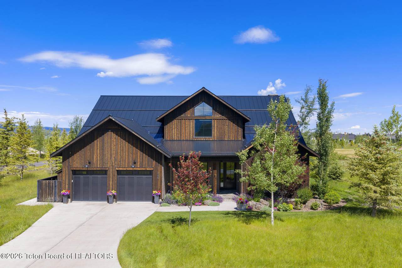 880 Sharp Tail Court - Photo 1