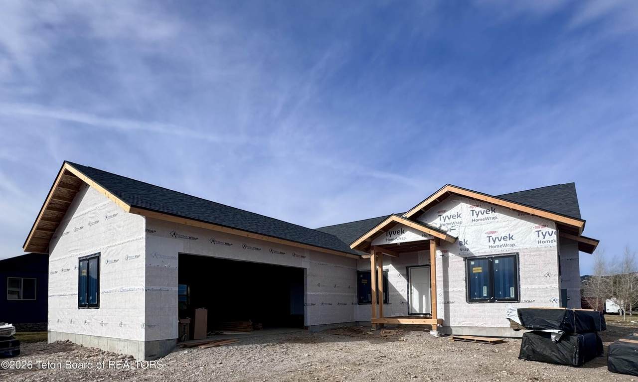 8041 Brown Trout Bend - Photo 1