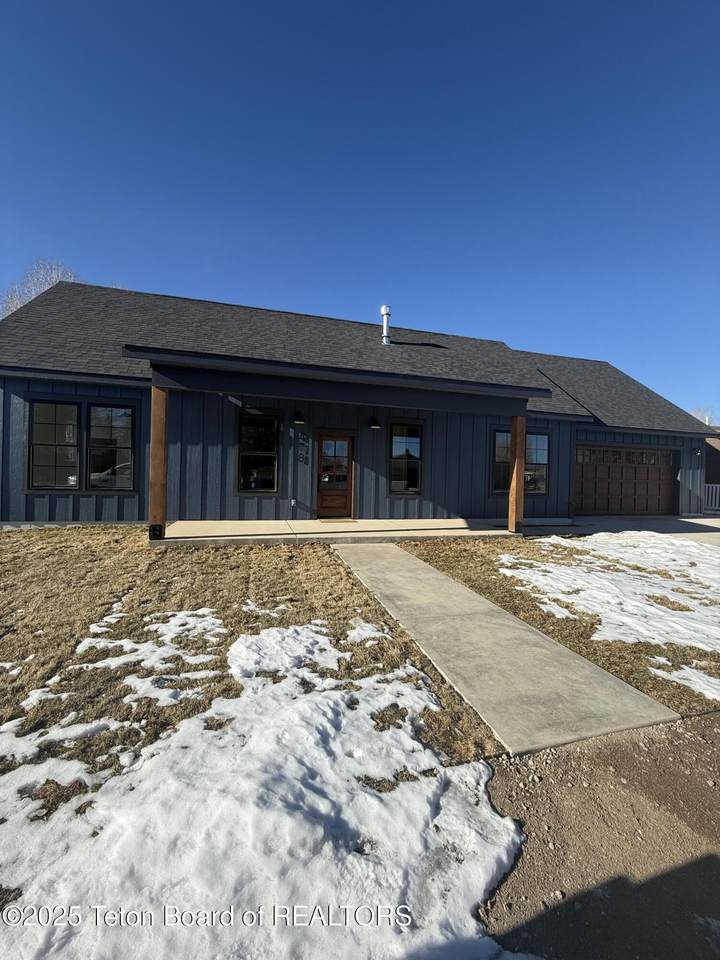 478 Jackson Street - Photo 1