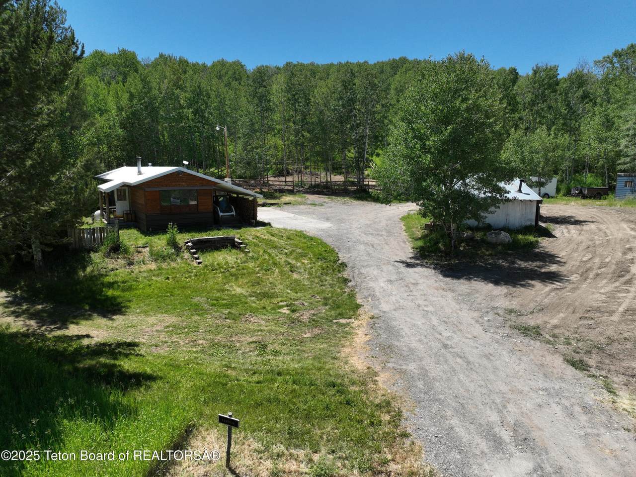 775 4700 E - Photo 1