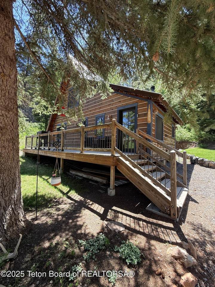 185 Stoor Drive - Photo 1