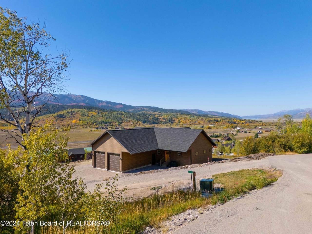 604 Falcon Drive - Photo 1
