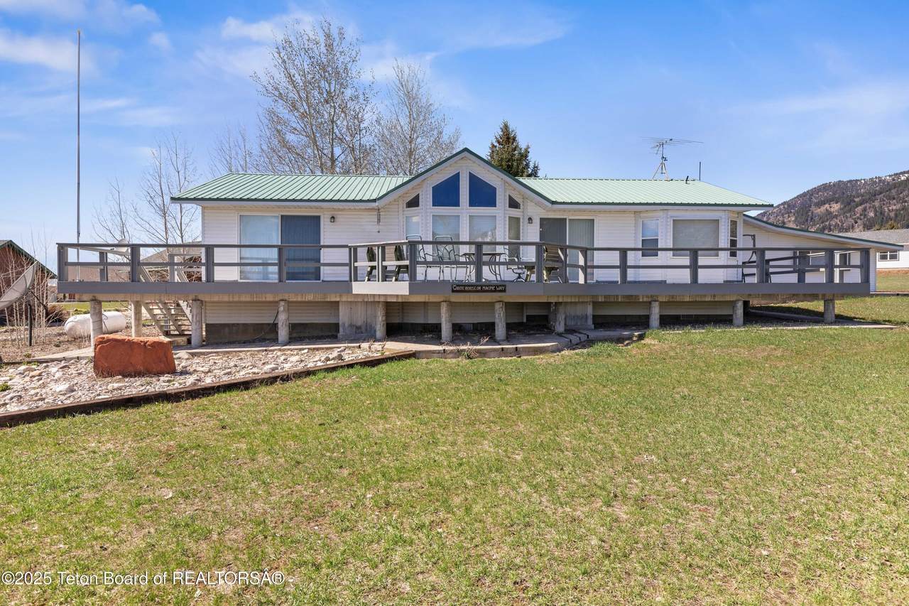 52 Solitude Circle - Photo 1