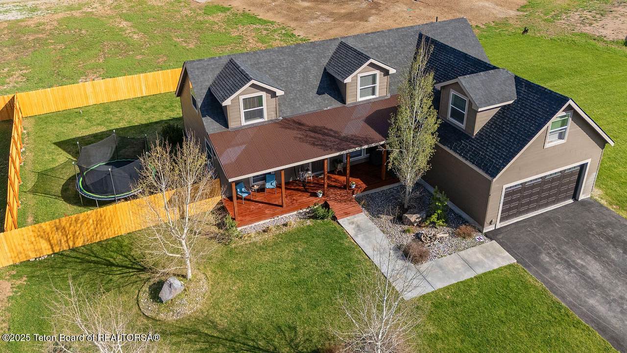 350 Little Greys Loop - Photo 1