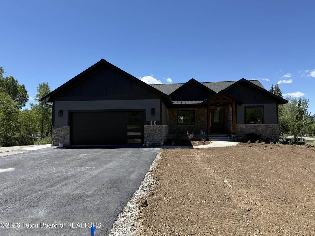 10 Porto Road - Photo 1