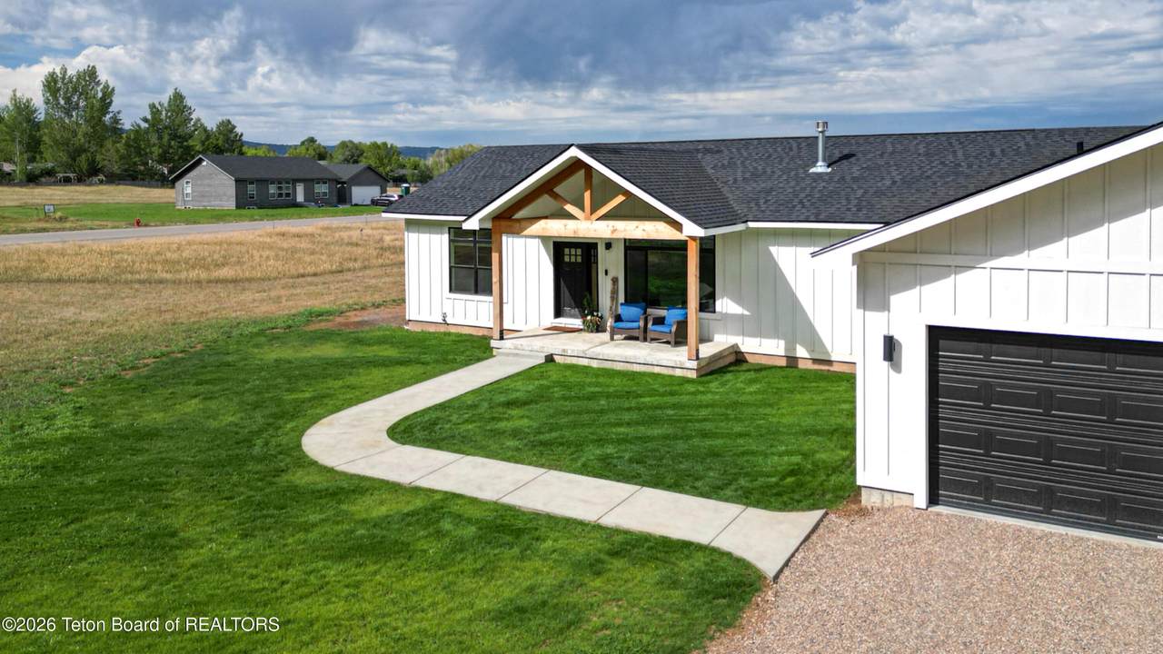 https://bt-photos.global.ssl.fastly.net/teton/1280_boomver_3_26-1048-2.jpg