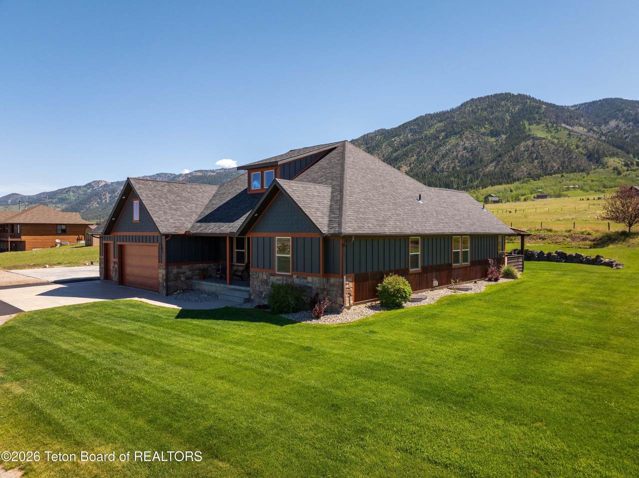 https://bt-photos.global.ssl.fastly.net/teton/1280_boomver_2_26-1332-2.jpg